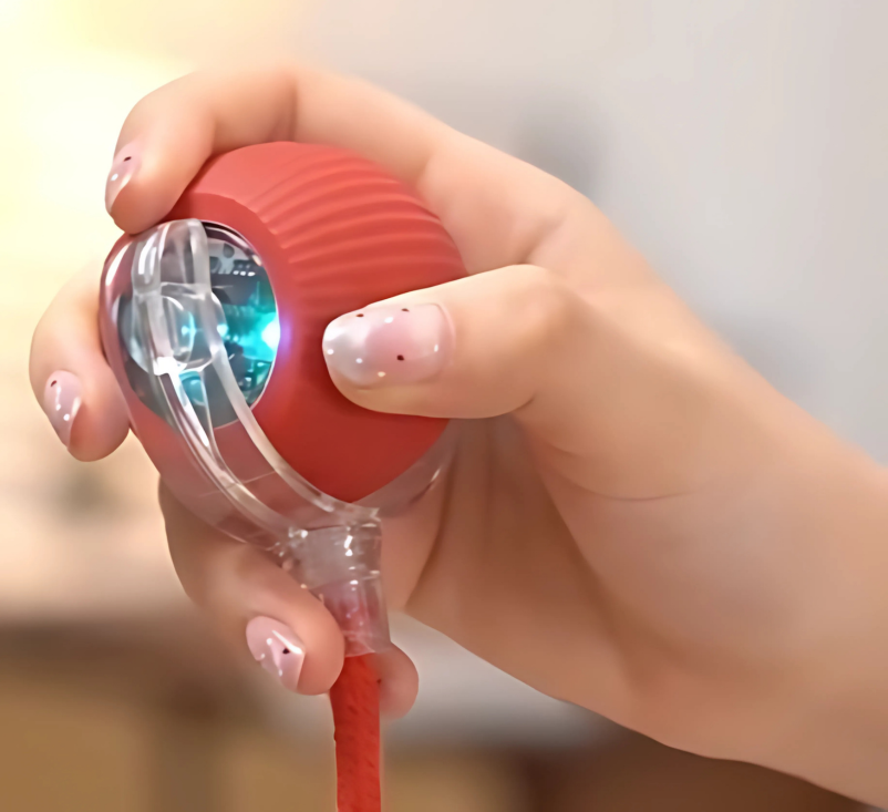 TwistTail™ Pet Play Chase Ball